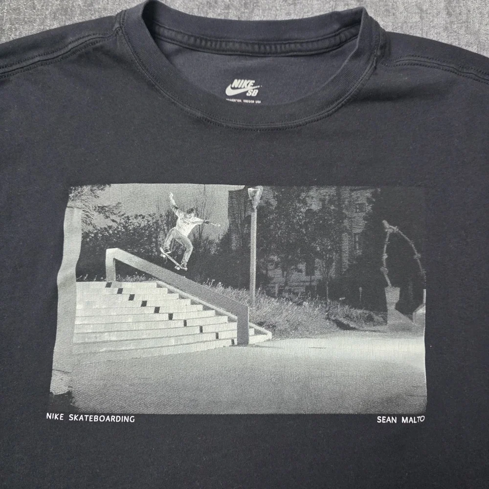 Nike SB Sean Malto T Shirt Mens XL Black Graphic Dri Fit Handrail Skateboarding